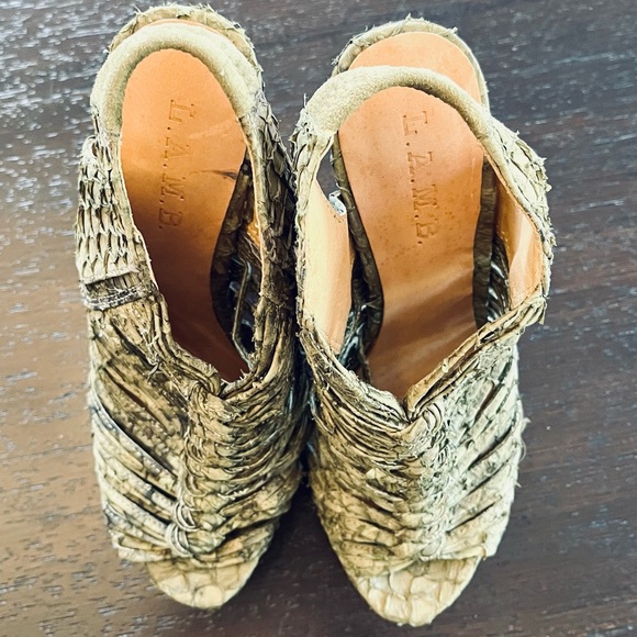 L.A.M.B. Woven Knot Snakeskin Textured Leather Stiletto Platform Peep Toe Heels - Picture 6 of 12